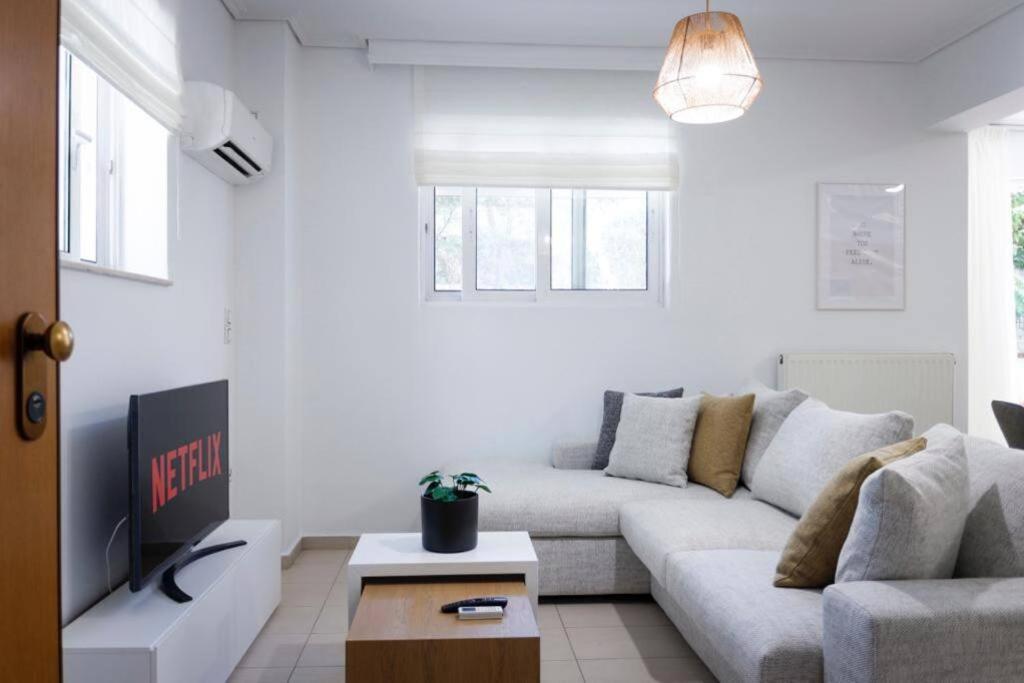 Pame Rentals - Cozy Glyfada Stay With Free Parking Athènes Extérieur photo
