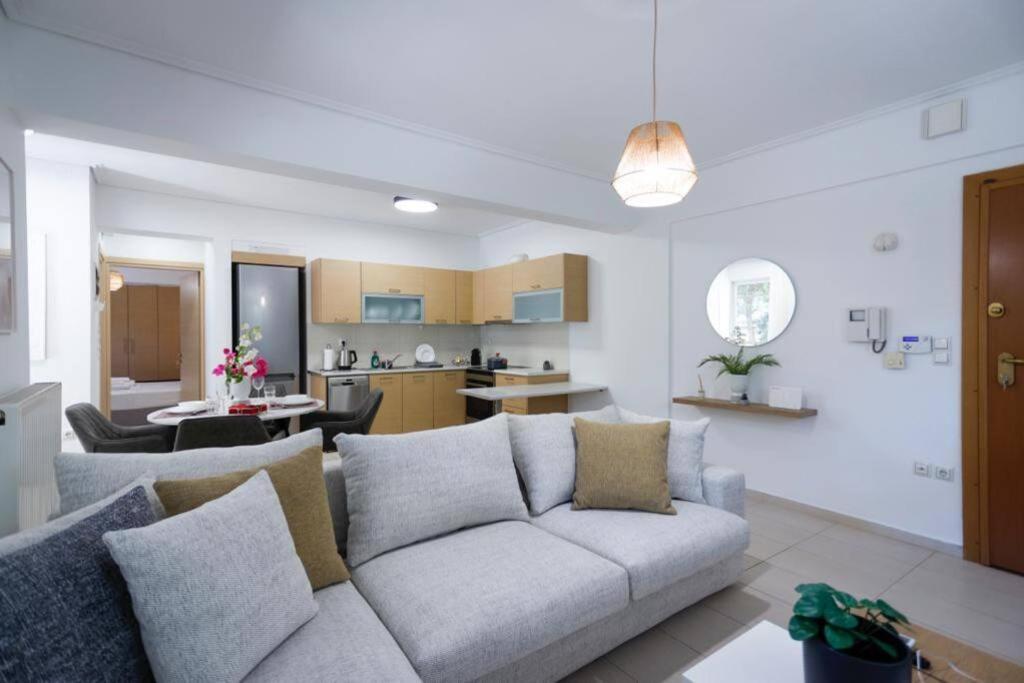 Pame Rentals - Cozy Glyfada Stay With Free Parking Athènes Extérieur photo