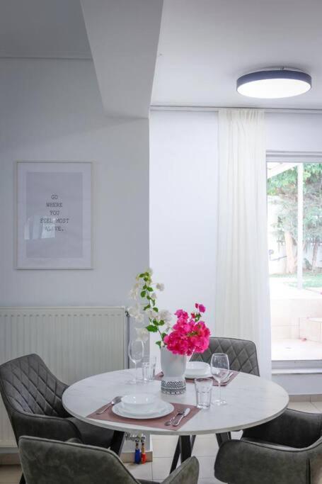 Pame Rentals - Cozy Glyfada Stay With Free Parking Athènes Extérieur photo